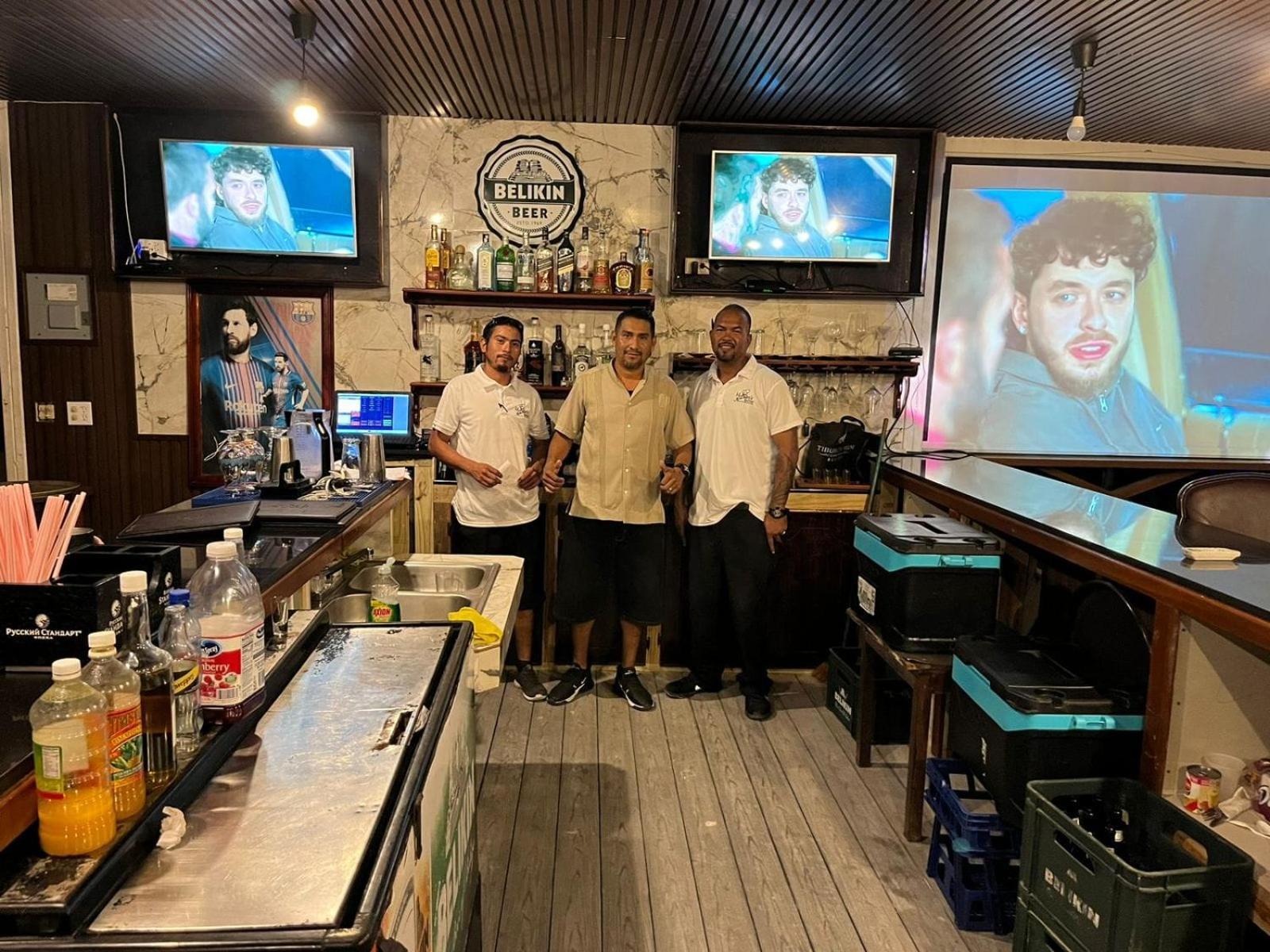 Captain Morgan'S Retreat ซานเปโดร ภายนอก รูปภาพ