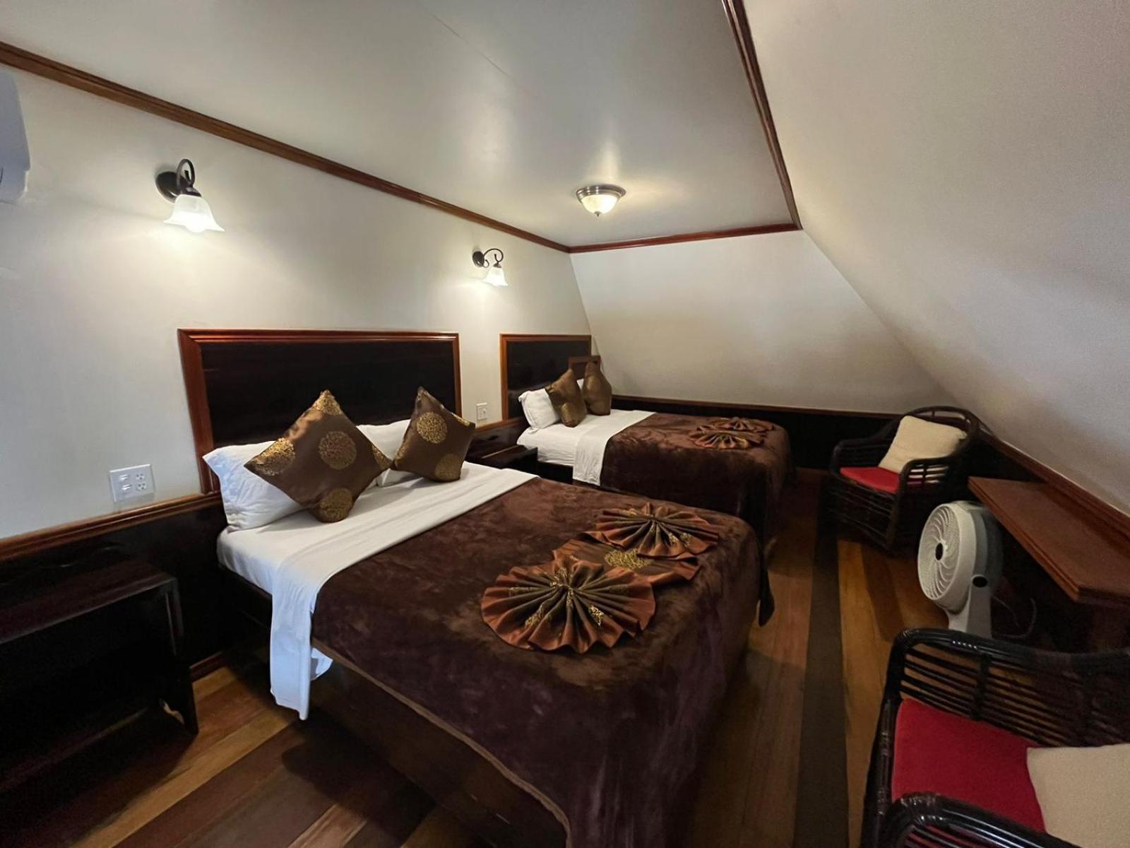 Captain Morgan'S Retreat ซานเปโดร ภายนอก รูปภาพ