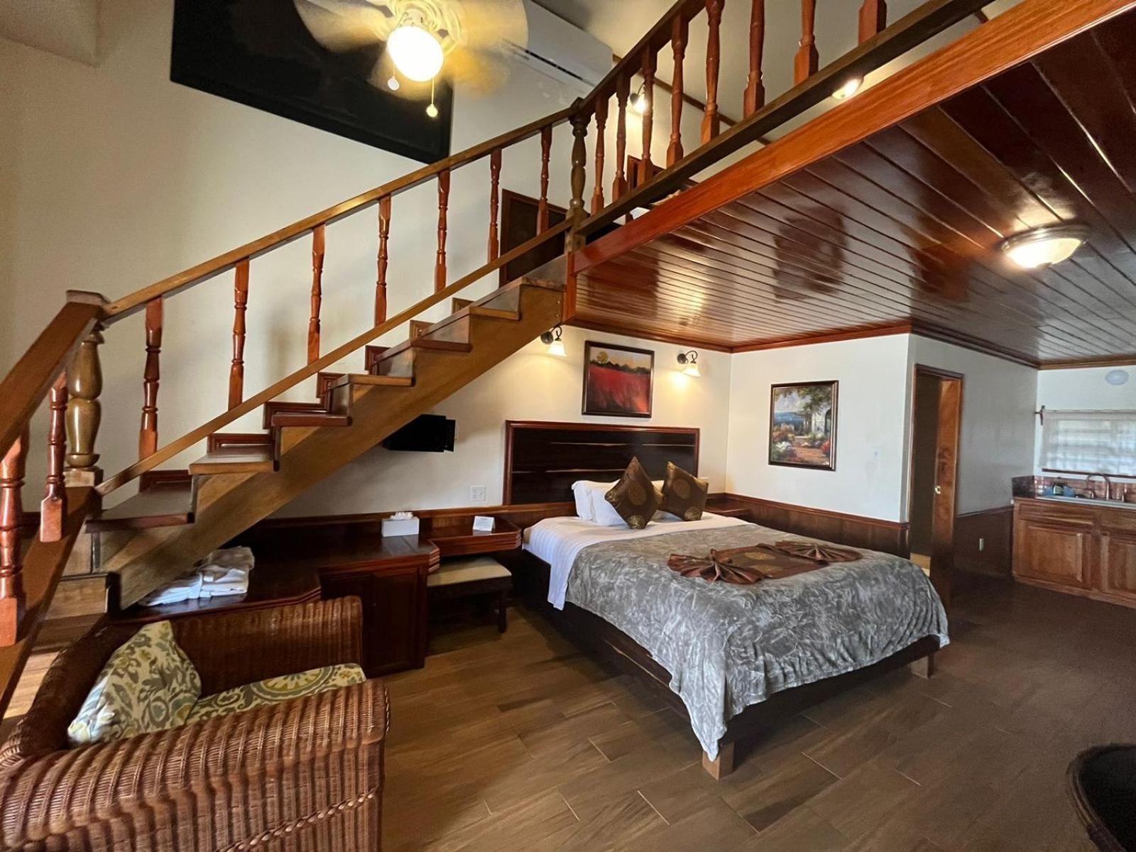 Captain Morgan'S Retreat ซานเปโดร ภายนอก รูปภาพ