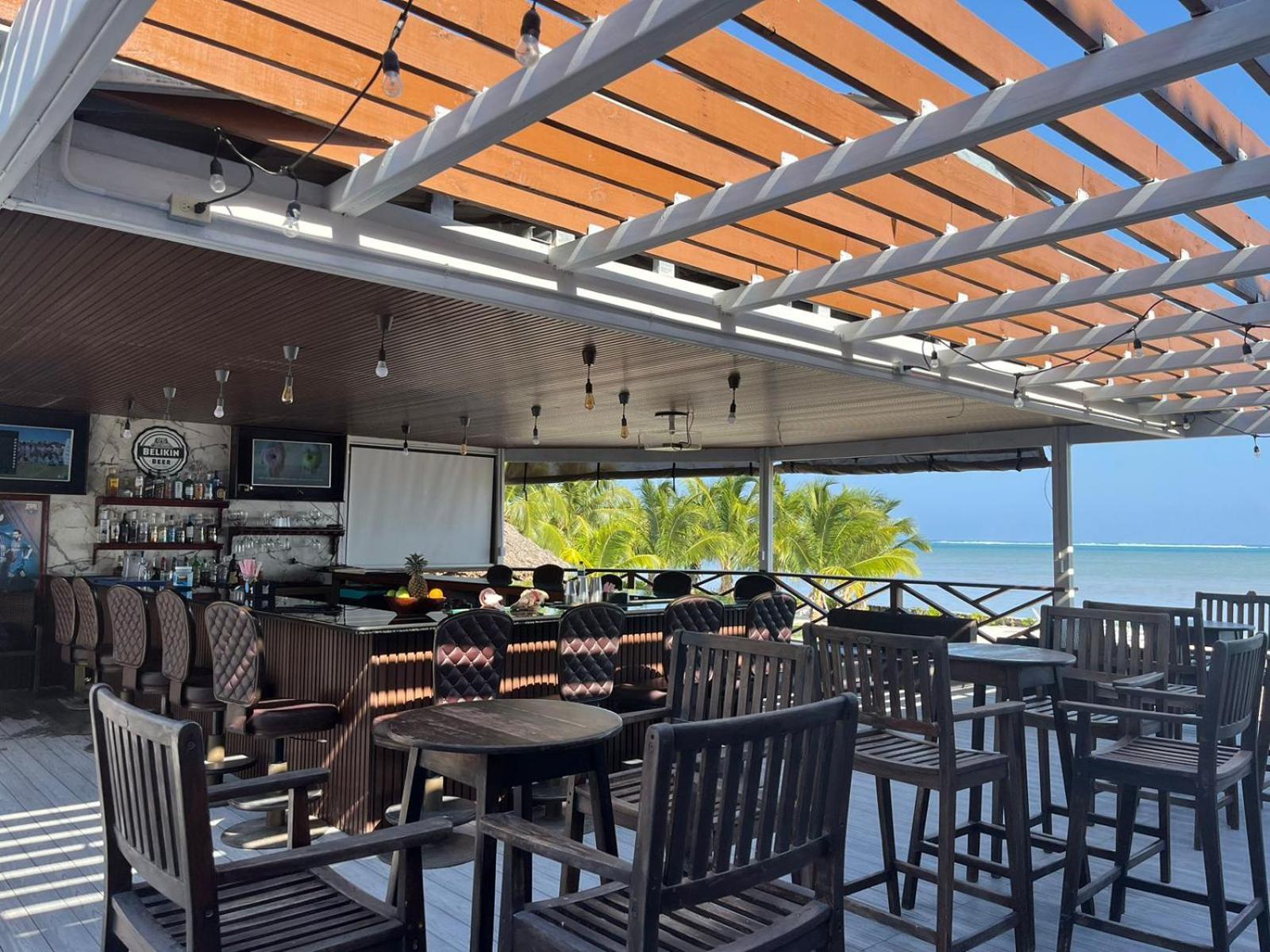 Captain Morgan'S Retreat ซานเปโดร ภายนอก รูปภาพ