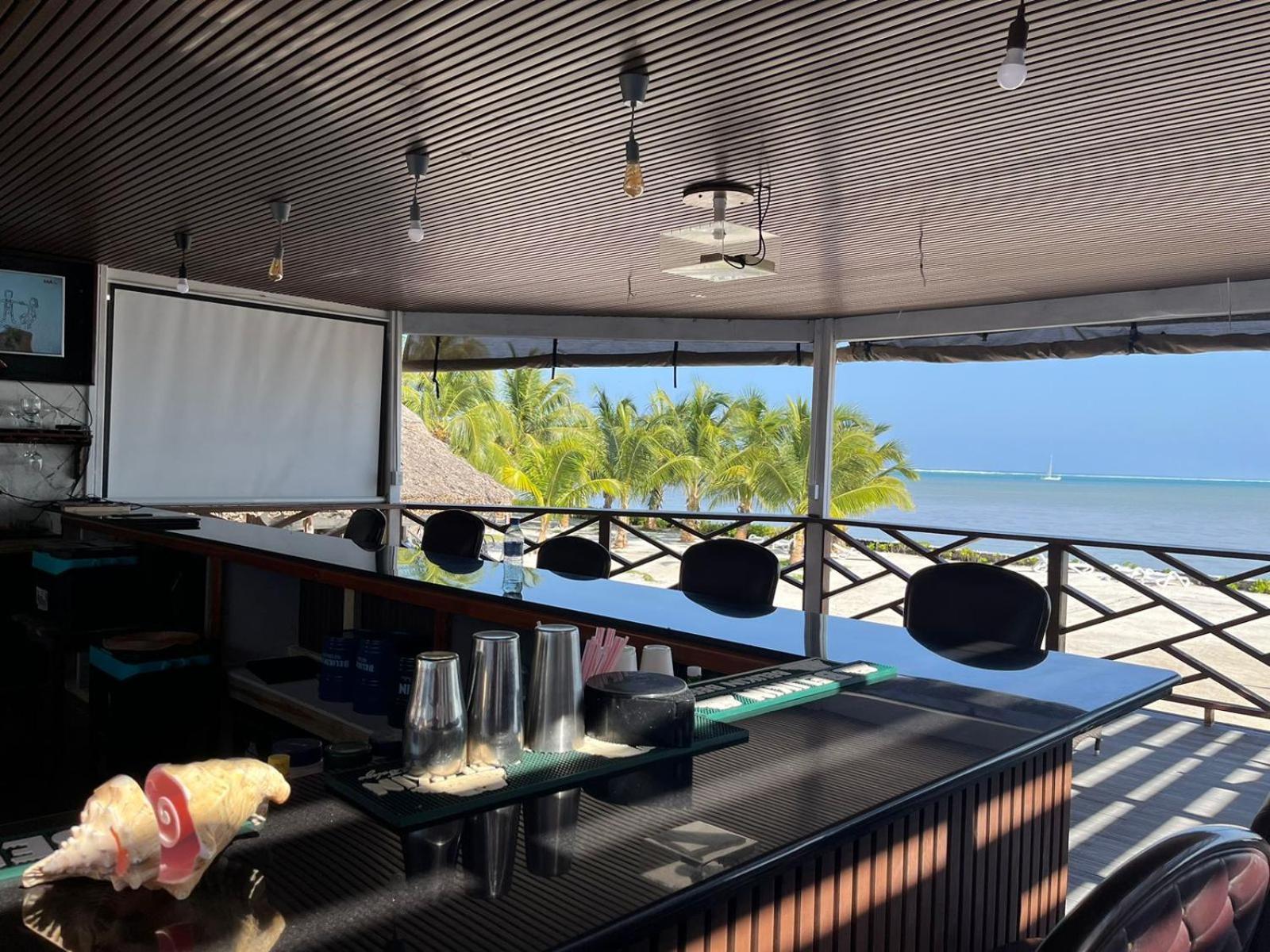 Captain Morgan'S Retreat ซานเปโดร ภายนอก รูปภาพ