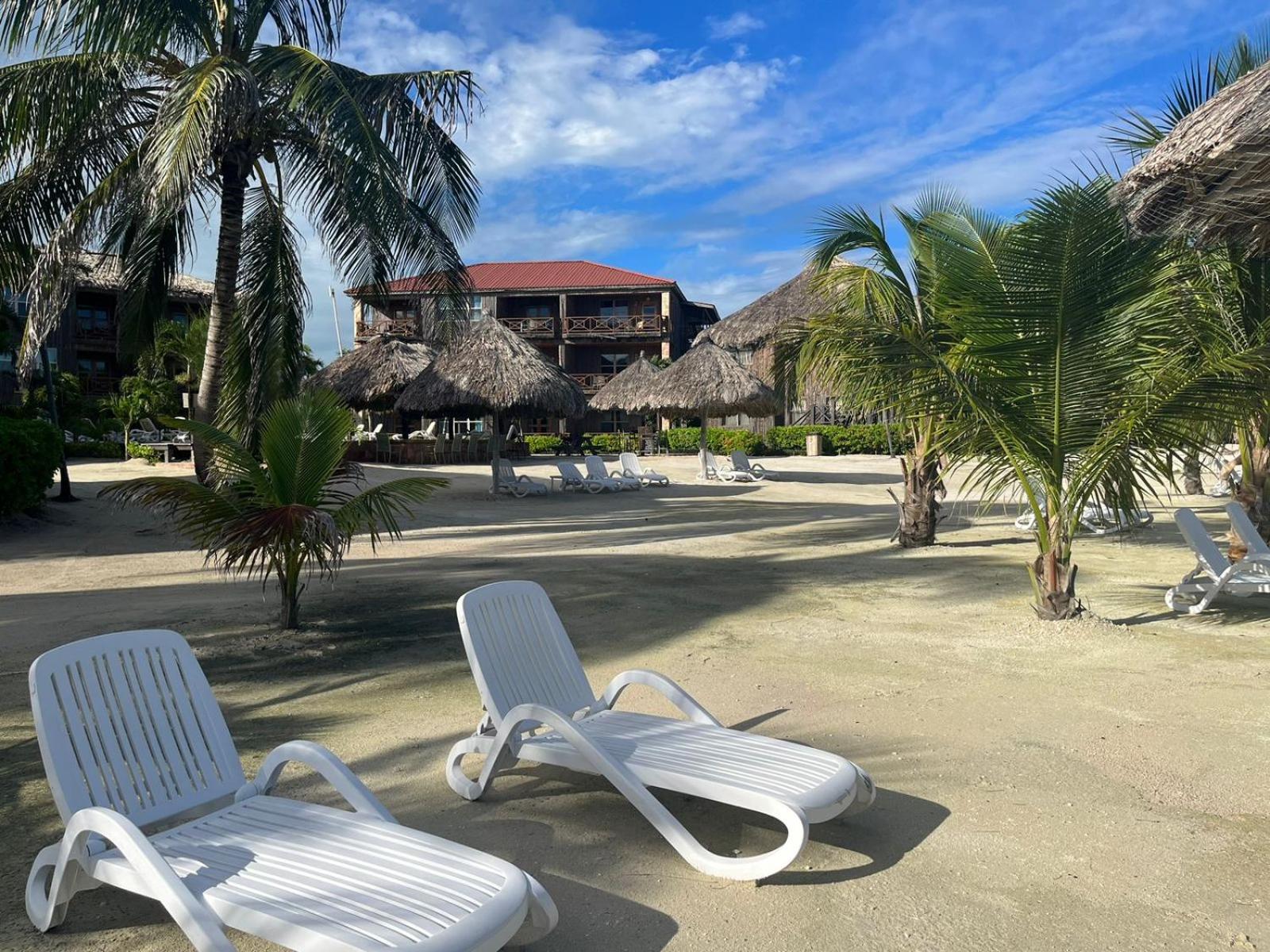 Captain Morgan'S Retreat ซานเปโดร ภายนอก รูปภาพ